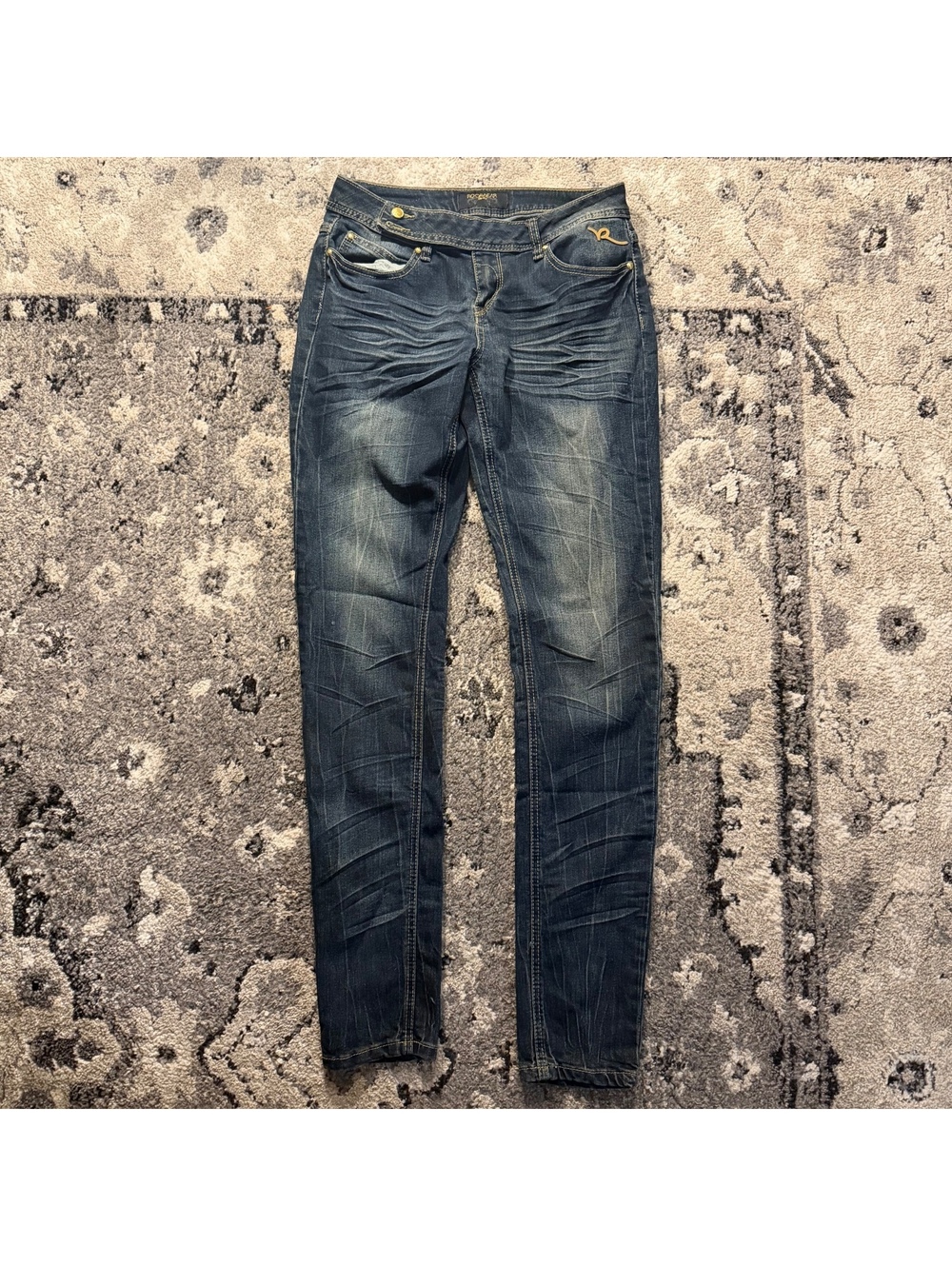 Rocawear Women's Size 7 Dark Wash Distressed Skinny Jeans